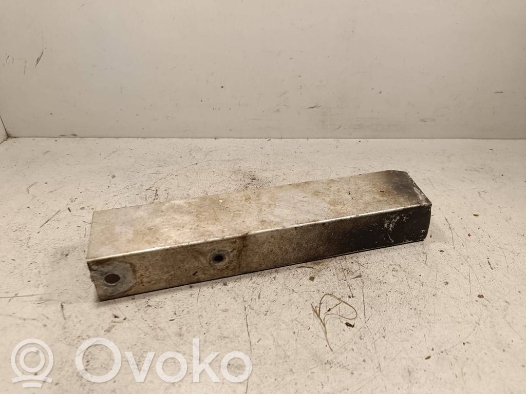 Odbój / Amortyzator zderzaka przedniego   7158872
