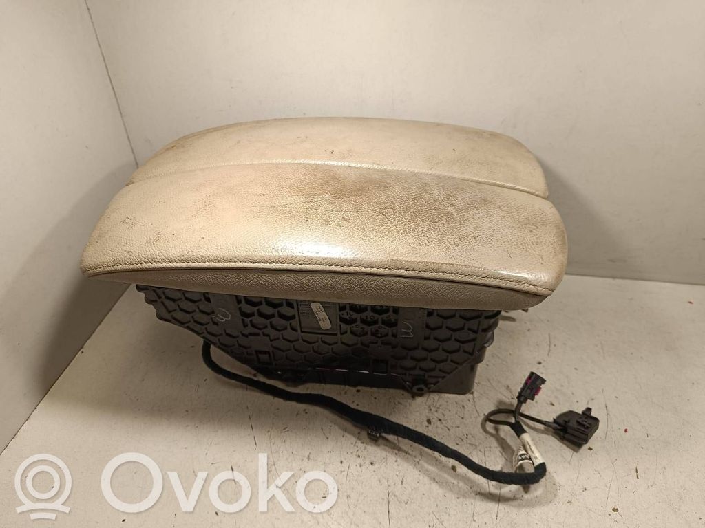 BMW X6 E71 Armrest 