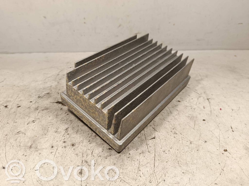 BMW X6 E71 Sound amplifier 