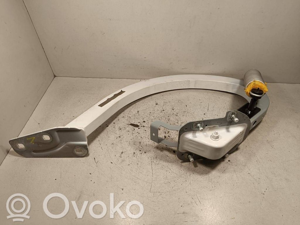 Jaguar XE Tailgate/trunk/boot hinge 