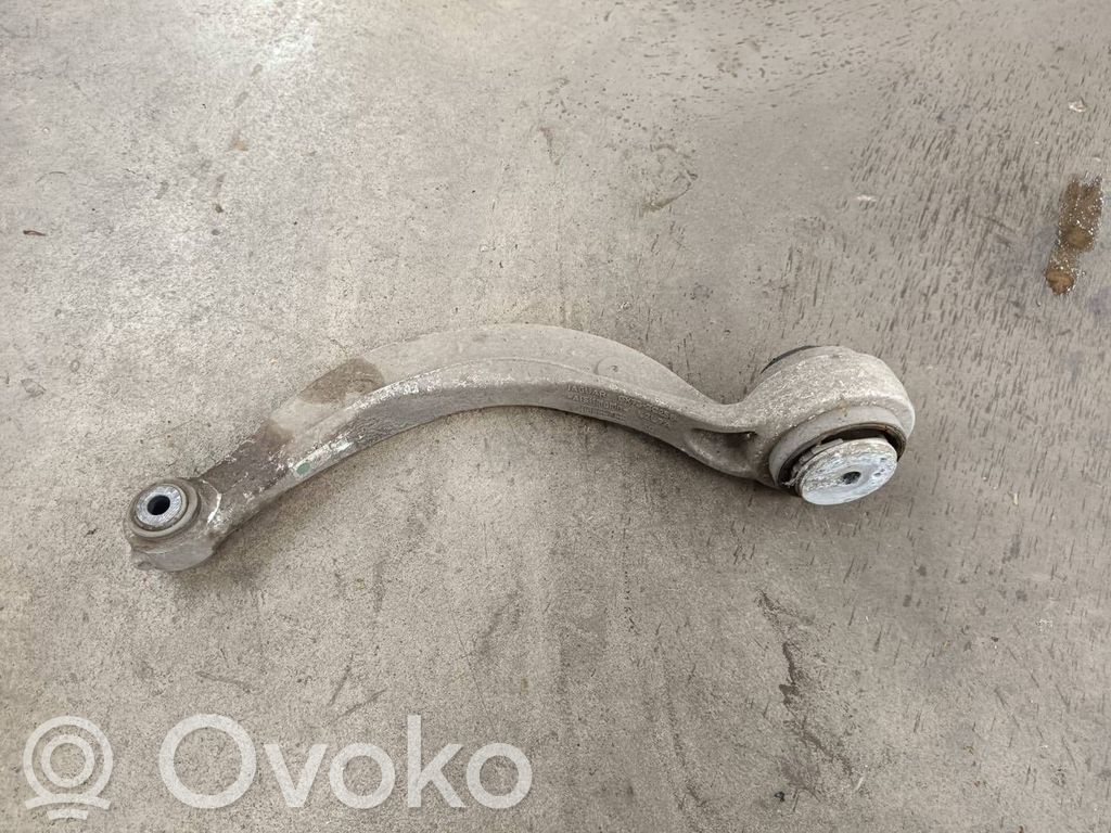 Jaguar XE Wahacz przedni 