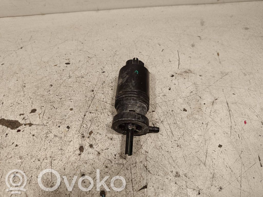 Lancia Thema Windscreen/windshield washer pump 