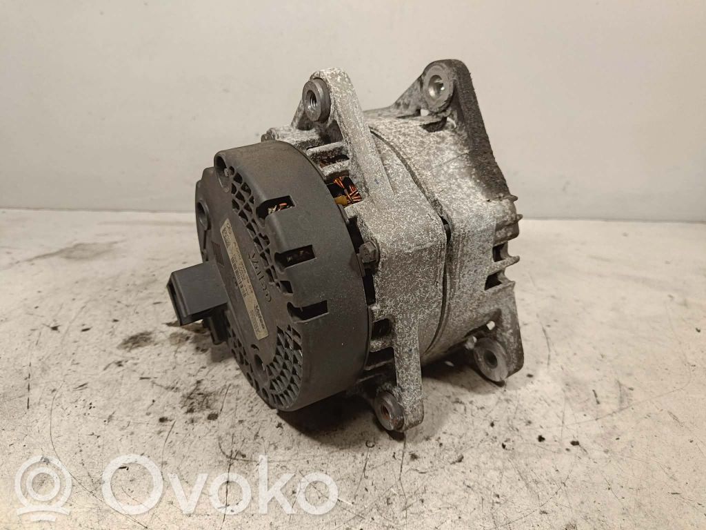 Mercedes-Benz E W213 Alternador 
