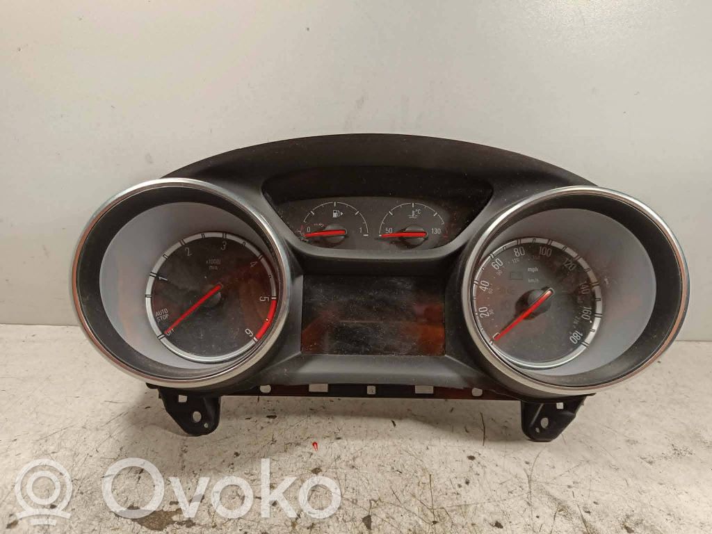 Opel Insignia B Speedometer (instrument cluster) 