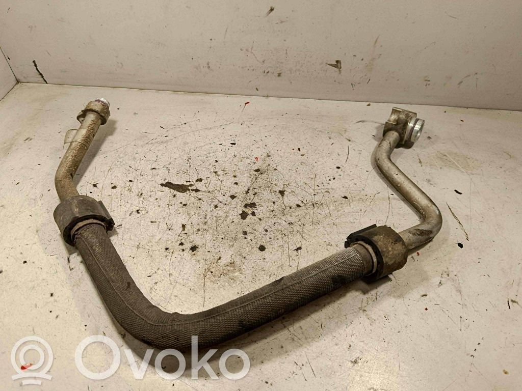 Audi Q7 4M Ilmastointilaitteen putki (A/C) 