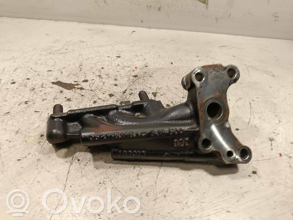 Audi Q7 4M other engine part 