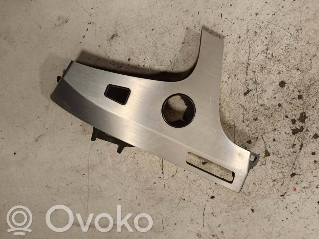 Audi Q7 4M Dashboard glove box trim 