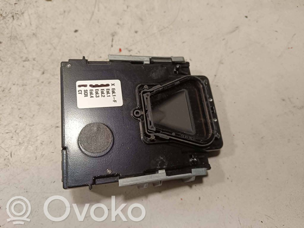 Audi Q7 4M Windshield/windscreen camera 