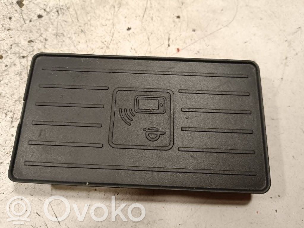 Audi SQ7 Wireless charging module 