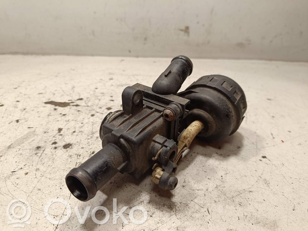 Válvula EGR   057121737P