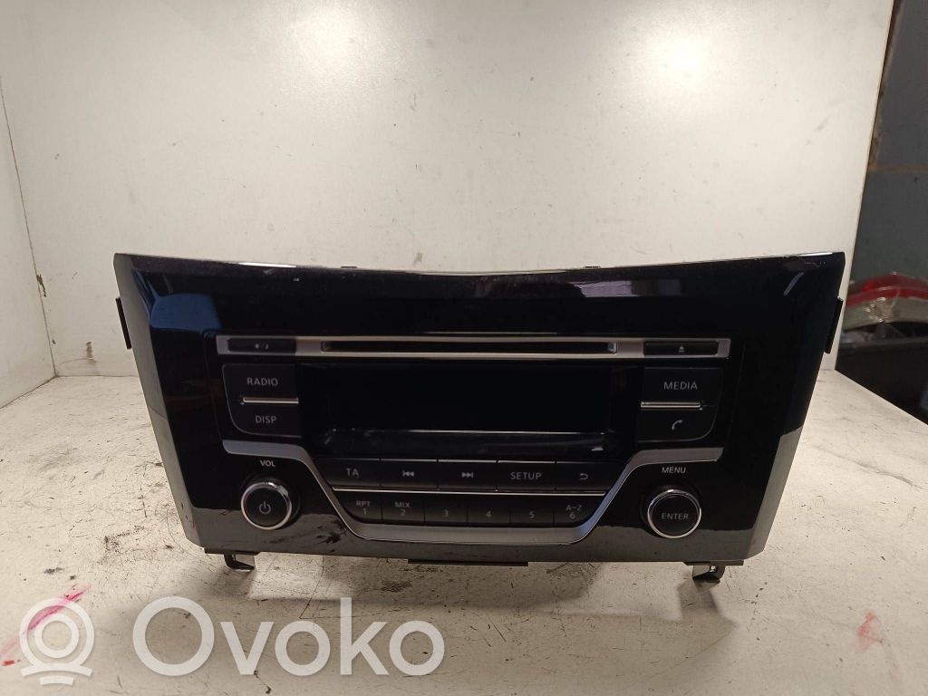 Nissan X-Trail T32 Unidad delantera de radio/CD/DVD/GPS 