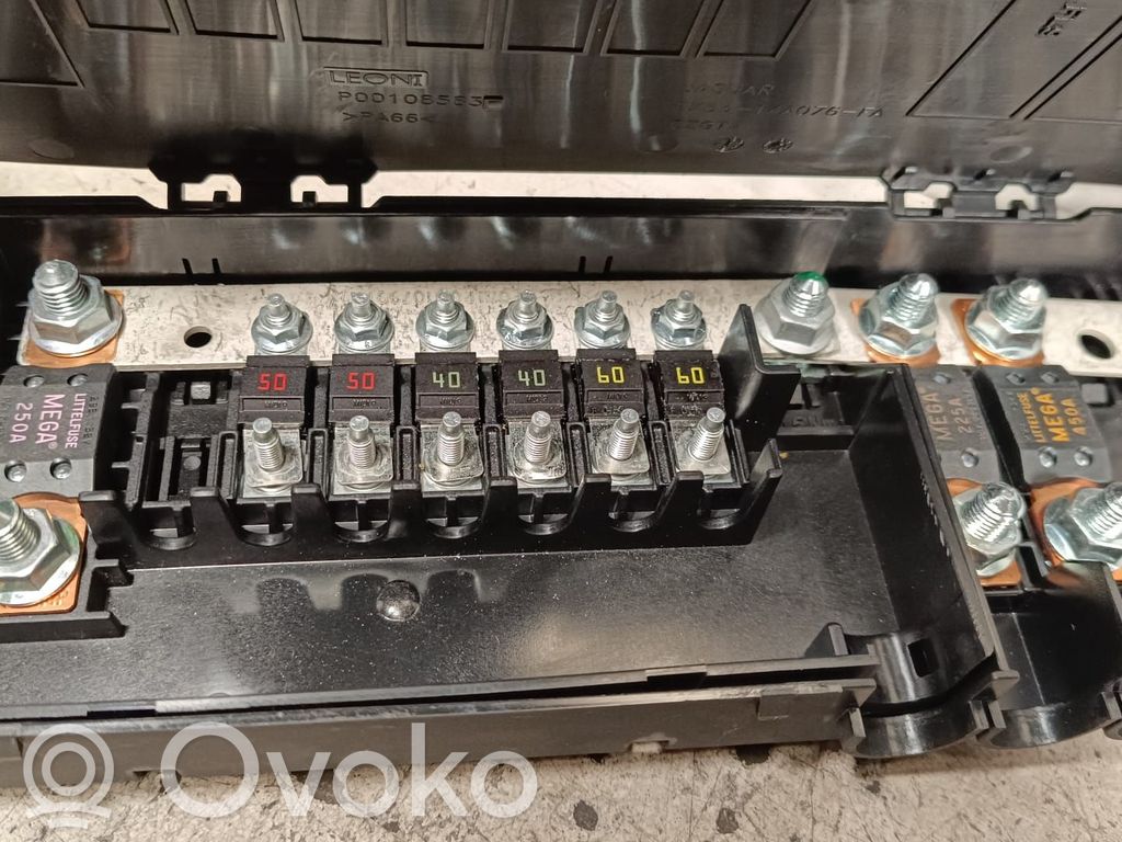 Jaguar XE Sicherungskasten komplett 