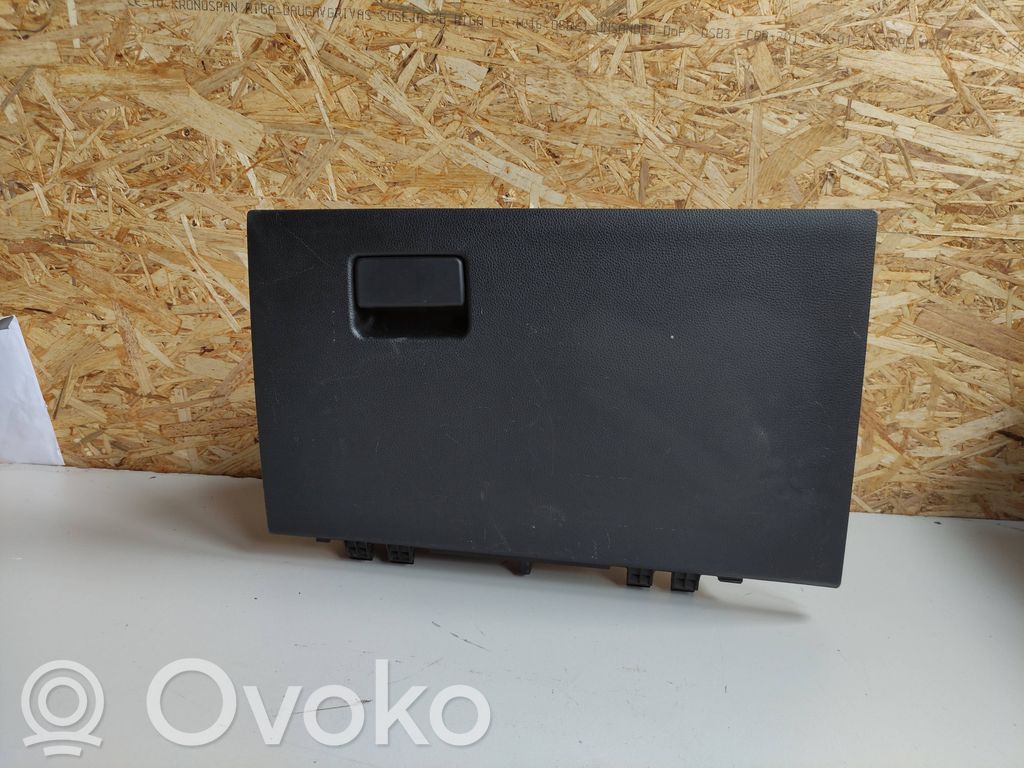 Toyota Corolla E210 E21 Daiktadėžė 