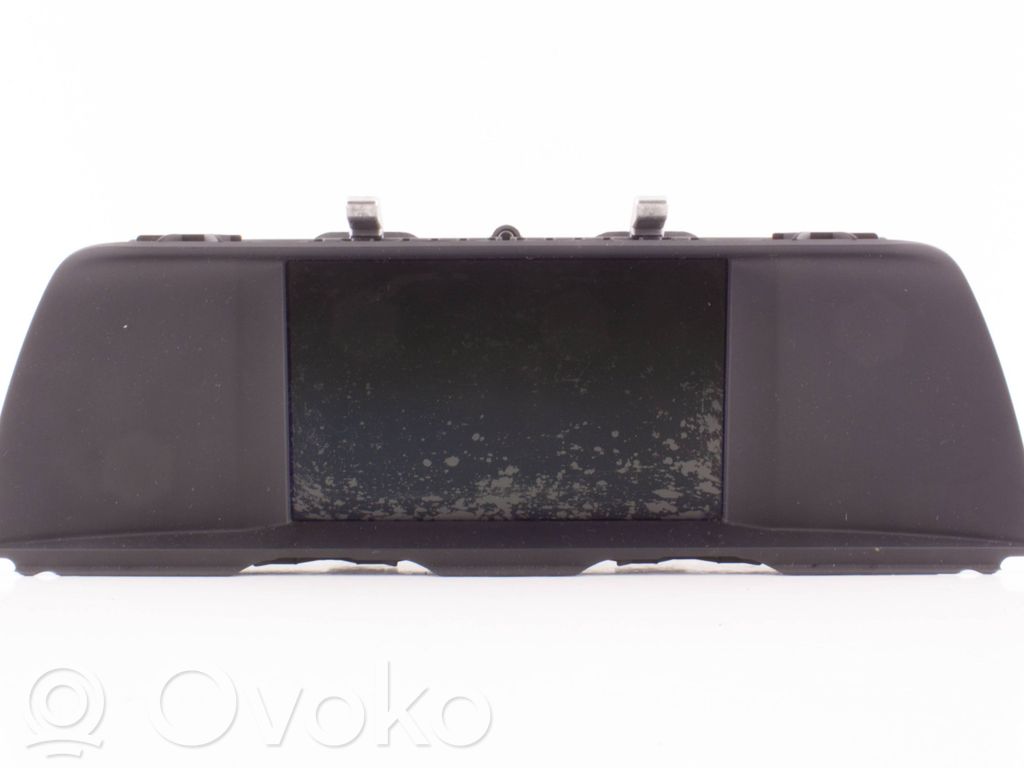 Monitor / wyświetlacz / ekran   9243896,2191907