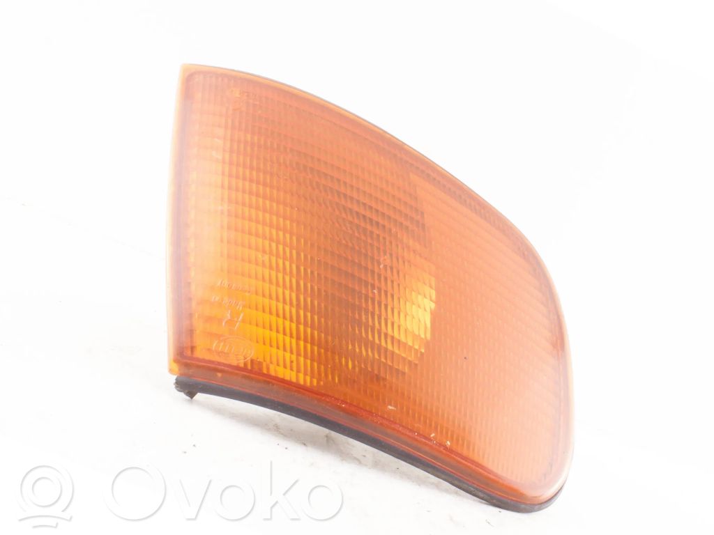 Audi 100 S4 C4 Front indicator light 