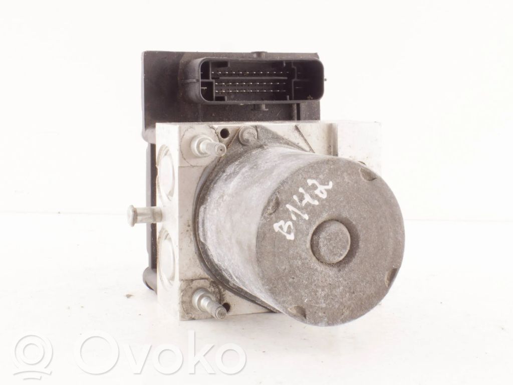 Audi A4 S4 B7 8E 8H ABS bloks 