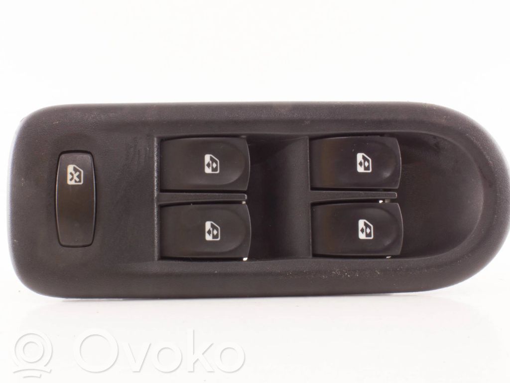 Renault Clio II Electric window control switch 