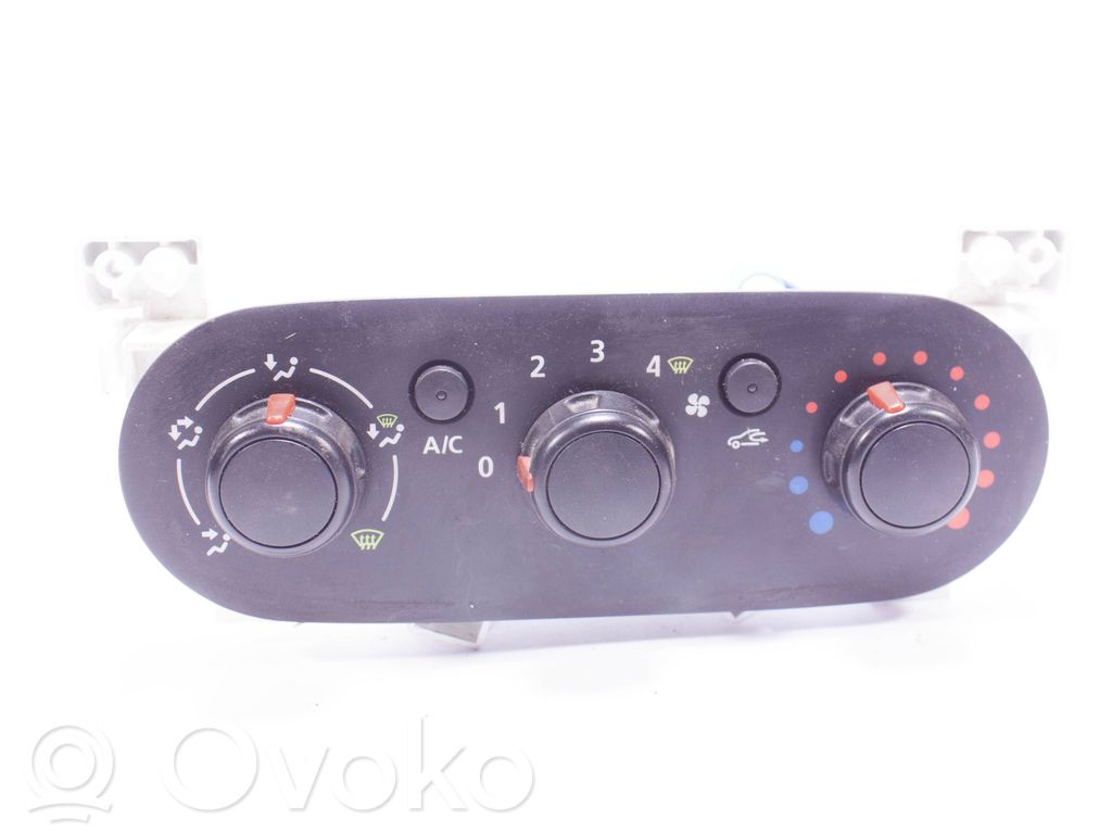 Opel Vivaro Climate control unit 