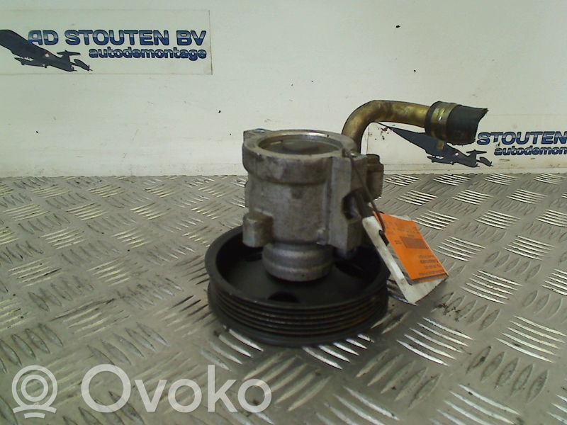 Ohjaustehostimen pumppu