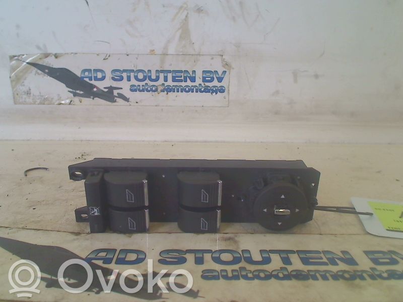 Ford Focus C-MAX Interruptor del elevalunas eléctrico 