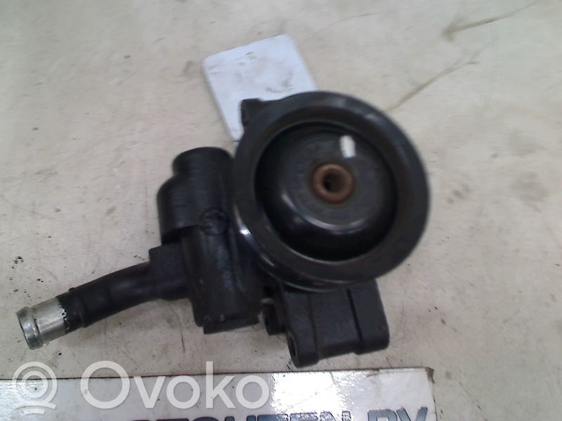 Mazda 2 Ohjaustehostimen pumppu 