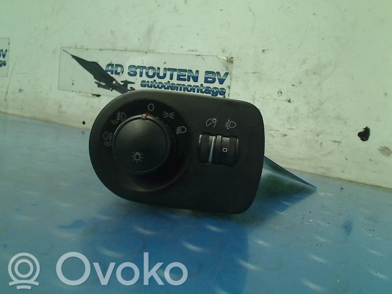 Seat Leon (1P) Przełącznik świateł 