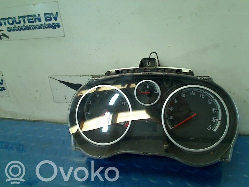 Opel Corsa D Geschwindigkeitsmesser Cockpit 