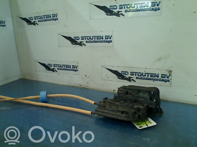 BMW 5 G30 G31 G38 Serratura portiera posteriore 