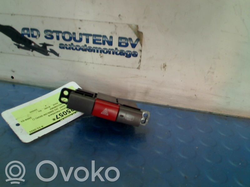 Botón interruptor de luz de peligro   75D170,75D170,75D170