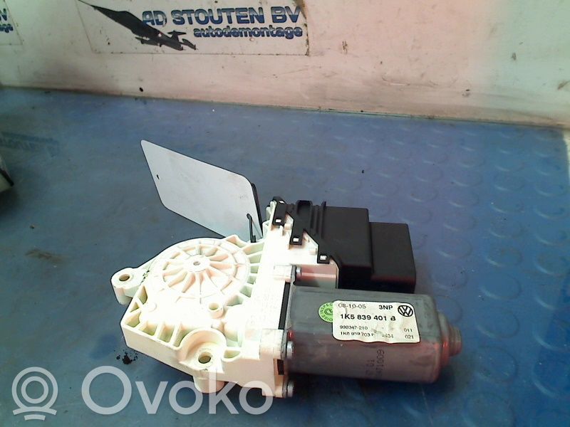 Volkswagen Jetta V Motor macara geam ușă spate