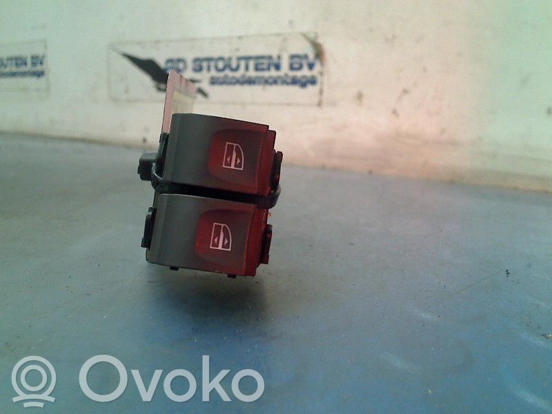 Renault Clio IV Interruptor del elevalunas eléctrico