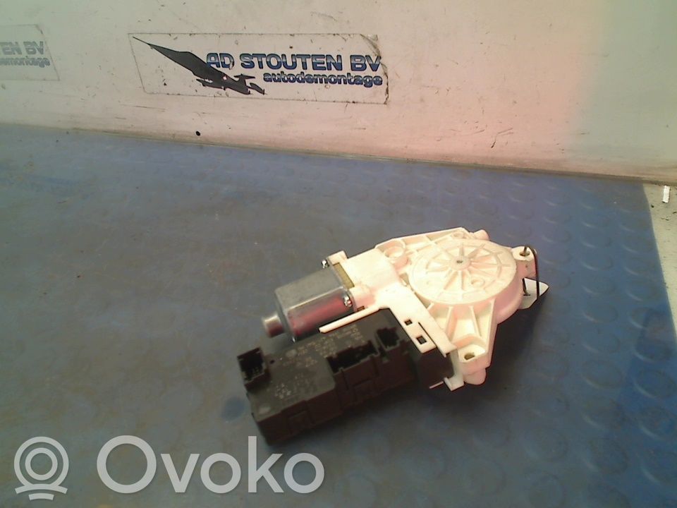 Peugeot 407 Motorino alzacristalli della portiera anteriore