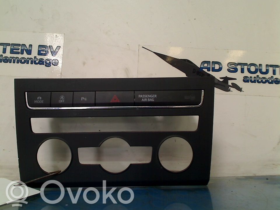 Seat Leon (5F) Przycisk świateł awaryjnych 