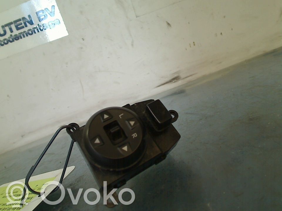 KIA Rio Wing mirror switch 