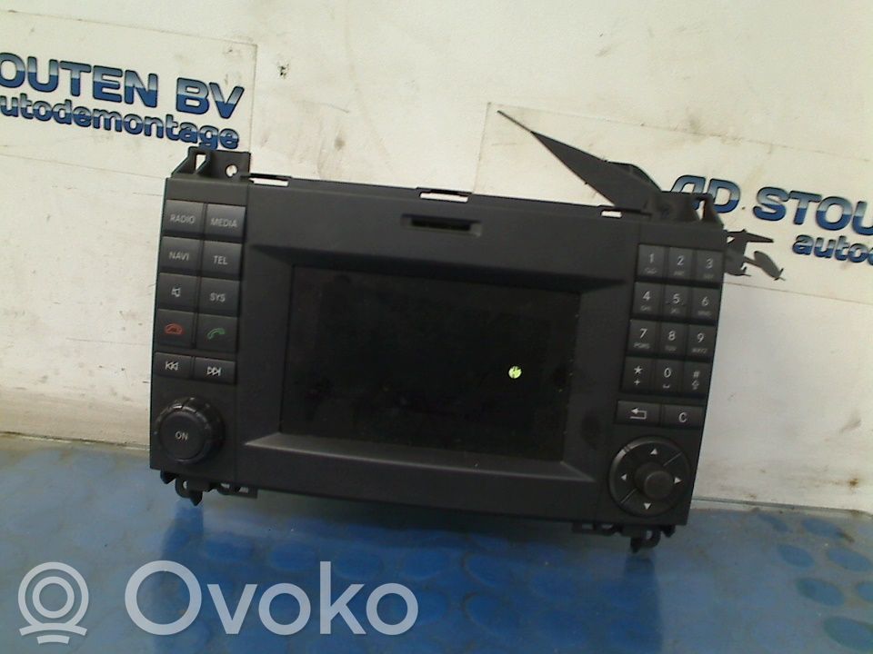 Volkswagen Crafter Unitate principală radio/CD/DVD/GPS 