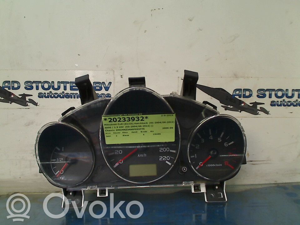 Mitsubishi Colt Compteur de vitesse tableau de bord