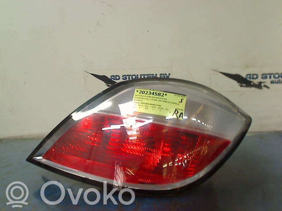 Opel Astra G Feux arrière / postérieurs