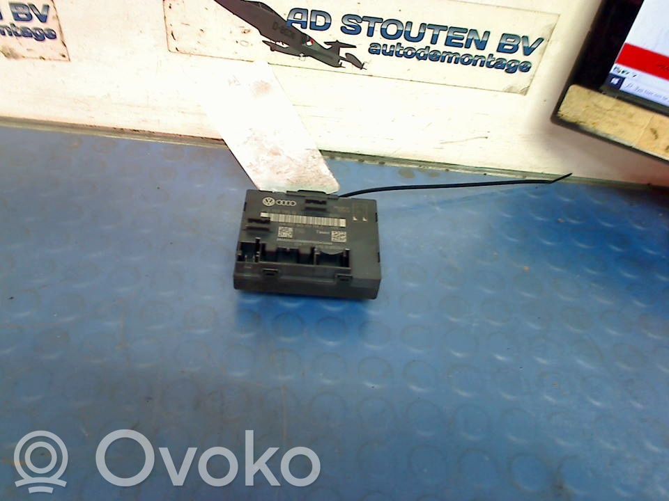 Audi A6 S6 C6 4F Centralina/modulo chiusura centralizzata portiere 