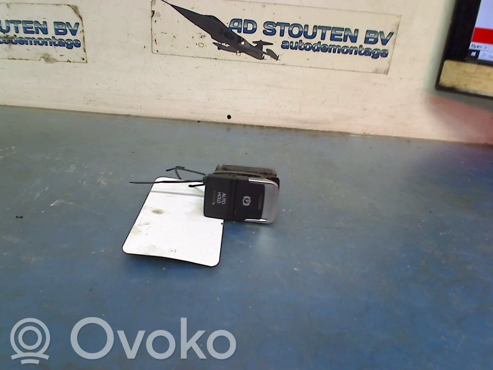 Volkswagen PASSAT B8 Otros interruptores/perillas/selectores