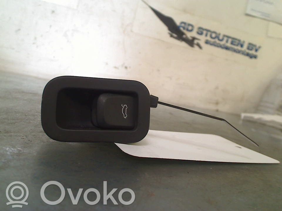 Audi A8 S8 D4 4H Autres commutateurs / boutons / leviers 