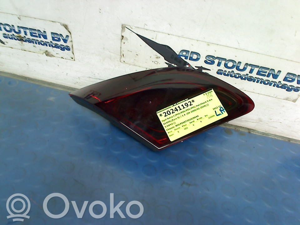 Opel Astra J Lampa tylna