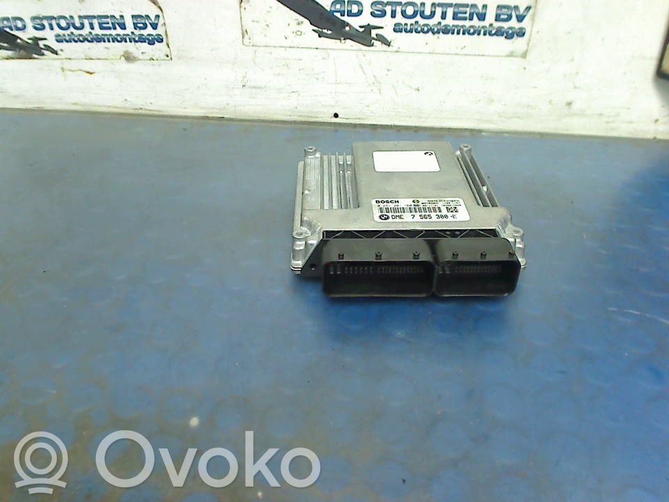 BMW 1 E81 E87 Calculateur moteur ECU 