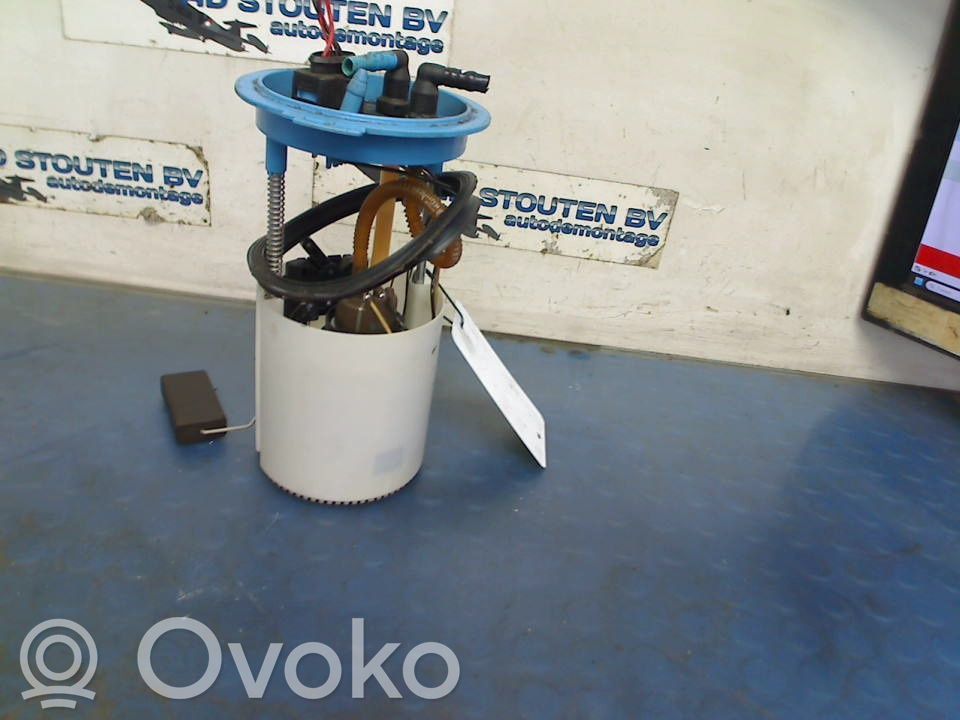 Volkswagen Golf V Pompa carburante immersa