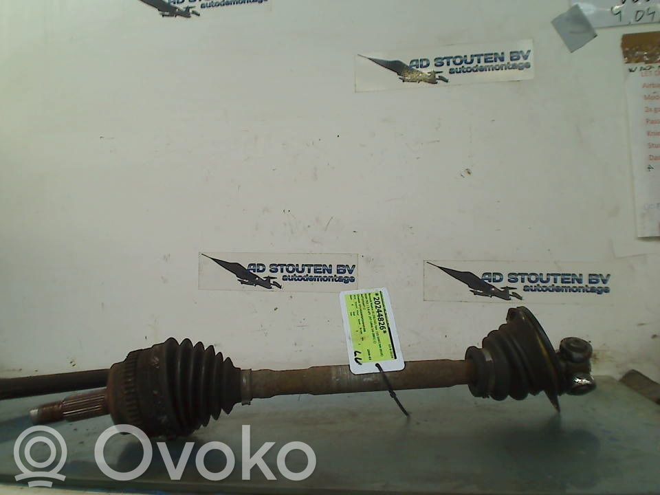 Etuvetoakseli