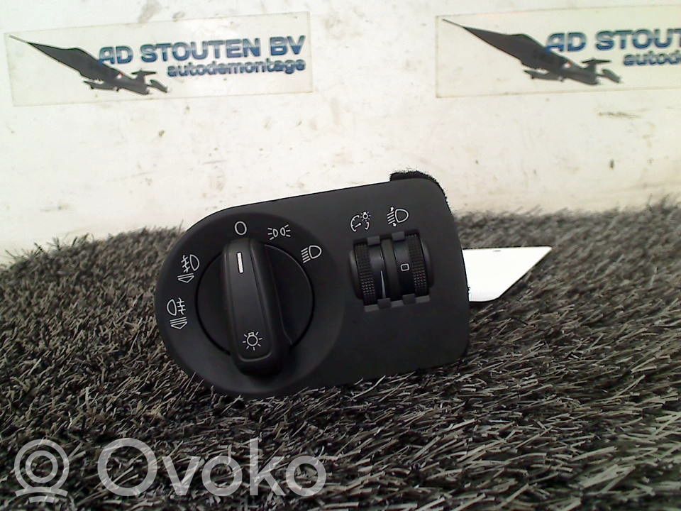 Light switch   10023656,10023656,10023656