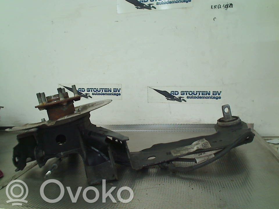Ford Focus Braț cu fuzetă spate 