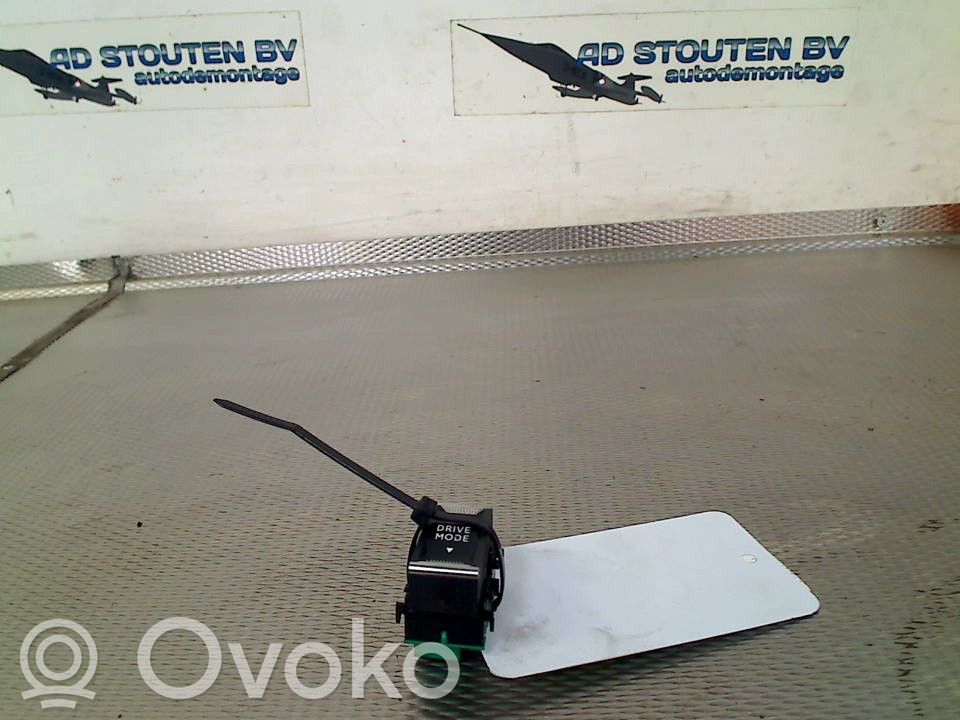 Peugeot 208 II Autres commutateurs / boutons / leviers
