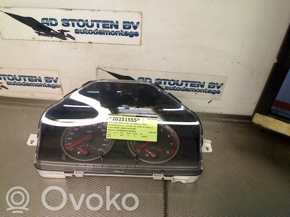 Volvo V50 Nopeusmittari (mittaristo) 