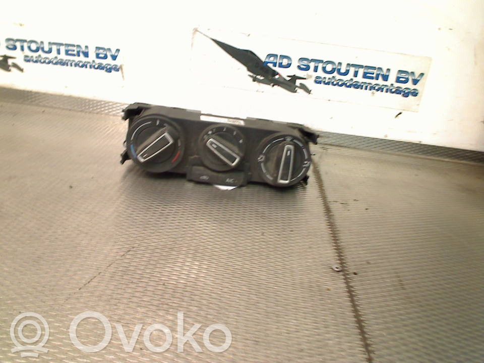 Volkswagen Polo V 6R Panel klimatyzacji 