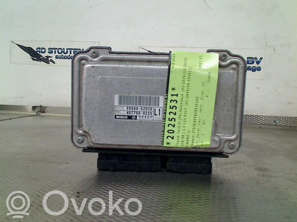 Toyota Yaris Engine control unit/module 